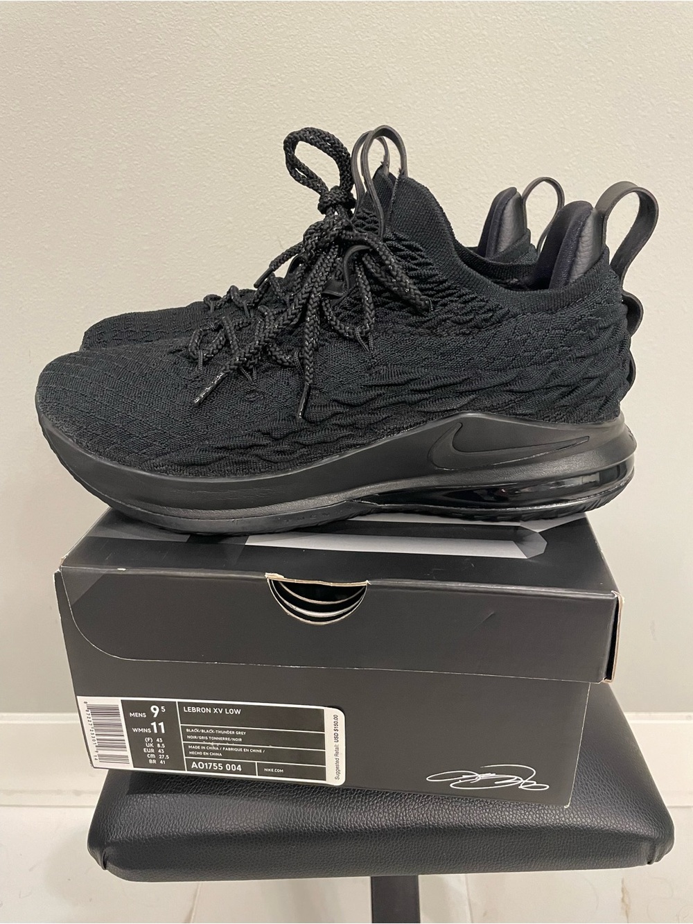 Nike Men’s LeBron XV Low Blackout Athletic Shoes 9.5m